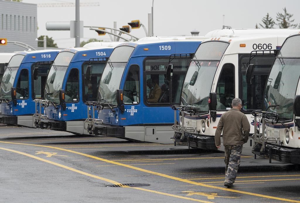 Transports collectifs: l’UMQ déplore qu’Ottawa prive les villes de 350 millions $